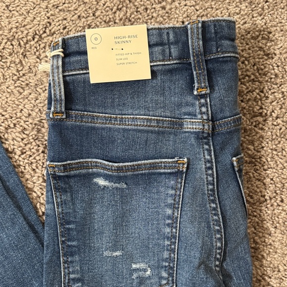 Universal Thread High Rise Blue Distressed Jeans - Picture 5 of 6